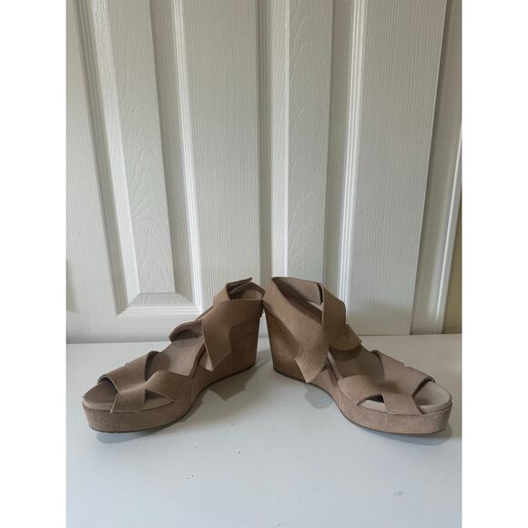 Pedro Garcia Sz 41.5 Women’s Suede Tan Wedge Sandals - Nice, Light Dirt - Picture 2 of 9